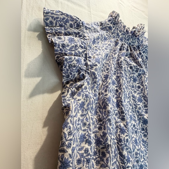 THML Blue White Floral Block Print Ruffle Sleeve Mock Neck Blouse Sz M Preppy - Picture 3 of 6